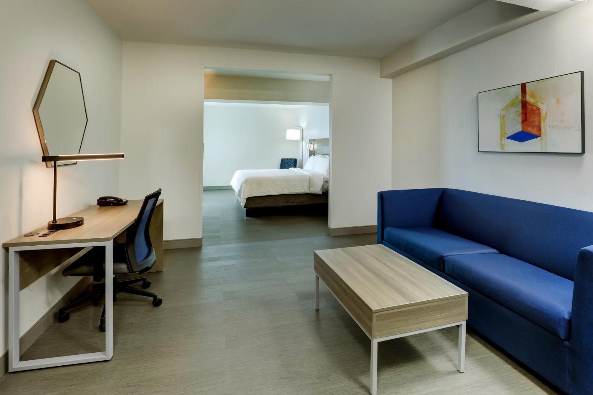Holiday Inn Express Hotel & Suites Richmond By Ihg Экстерьер фото