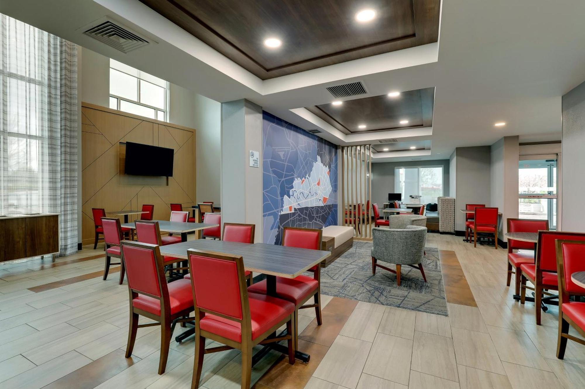 Holiday Inn Express Hotel & Suites Richmond By Ihg Экстерьер фото