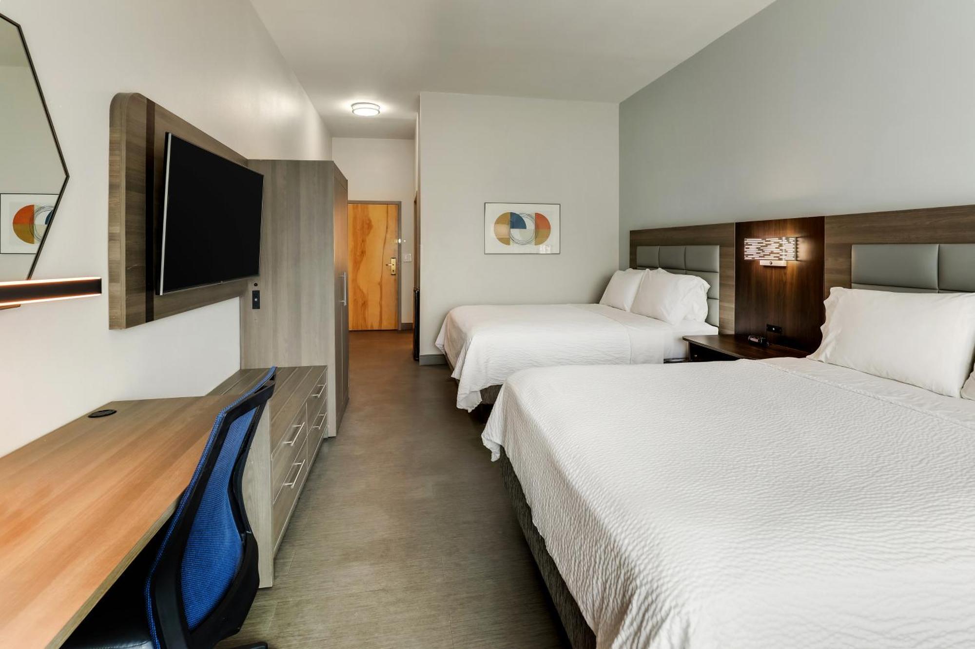 Holiday Inn Express Hotel & Suites Richmond By Ihg Экстерьер фото
