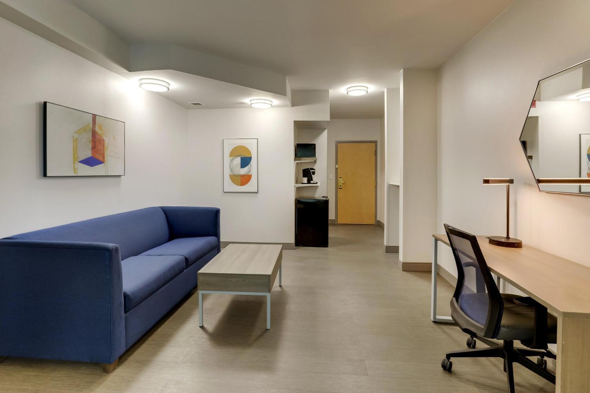 Holiday Inn Express Hotel & Suites Richmond By Ihg Экстерьер фото